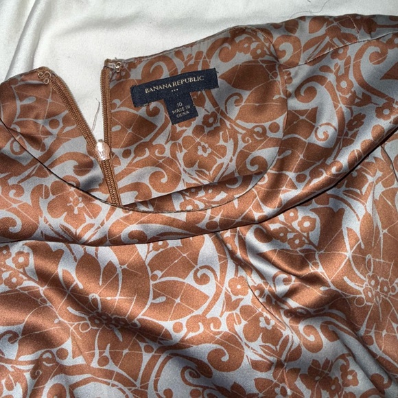 BANANA REPUBLIC BLUE & BROWN PAISLEY FLORAL PRINT SLEEVELESS DRESS SIZE: 10 - Picture 3 of 6